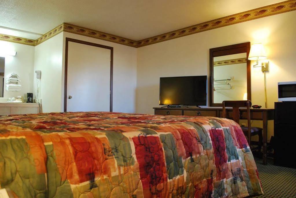Scottish Inns - Locust Grove Exterior photo